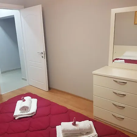 Cityheart Near Skanderbeg Square By Robert * ティラナ